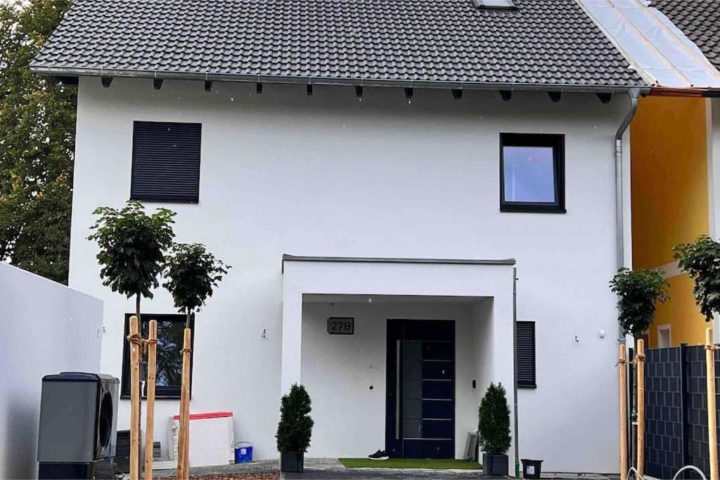 Viel Platz In Burghausen Fuer Freunde Und Familie Leilighet Eksteriør bilde